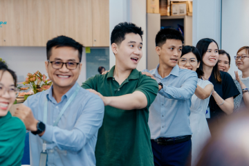 Ngồi sai tư thế g&acirc;y đau vai g&aacute;y cổ? Workshop chăm s&oacute;c sức khoẻ cổ vai g&aacute;y d&agrave;nh cho bạn